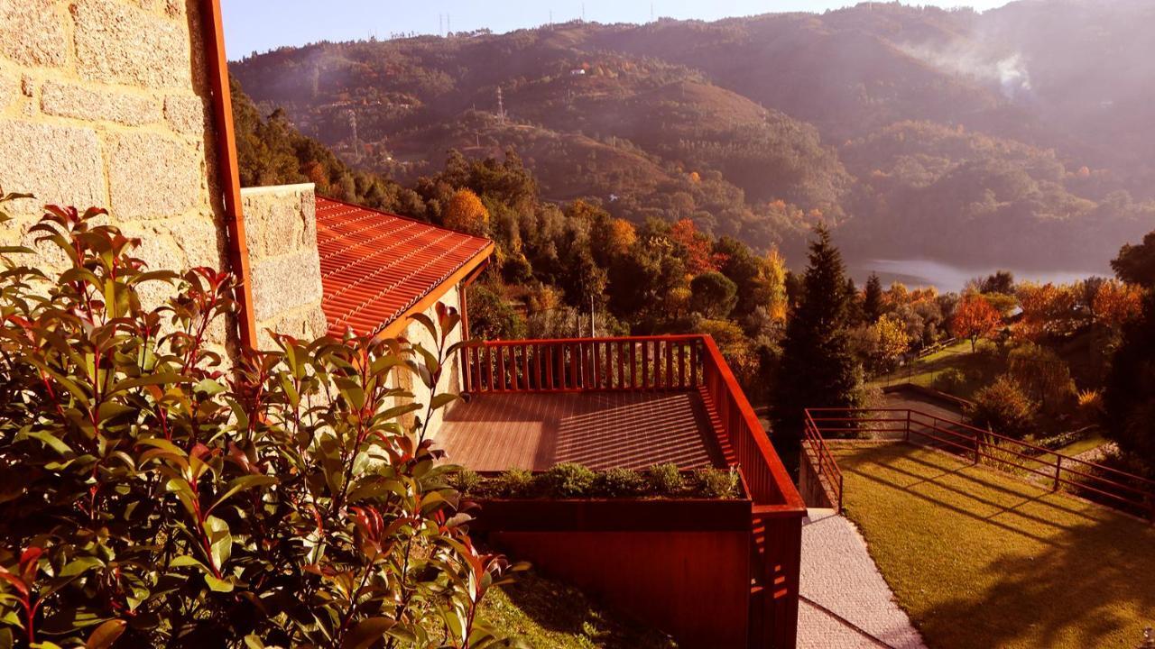 Agrinho Suites & Spa Geres Valdosende Eksteriør billede